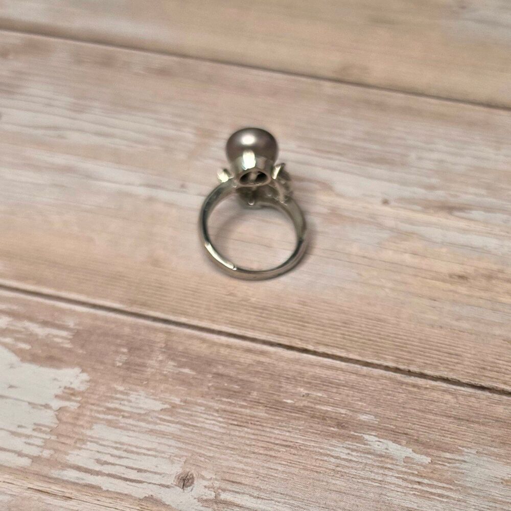 New! Ring - Picture 8 of 12